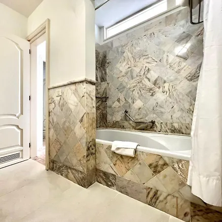 Lägenhet Three Bedroom With Sea View,near The Beach, Heated Pool Y Free Wifi In All Common Areas