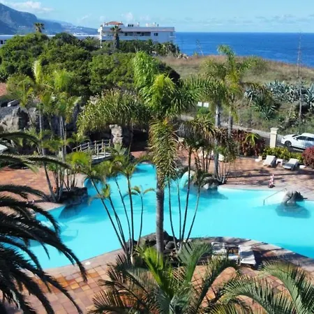 Three Bedroom With Sea View,near The Beach, Heated Pool Y Free Wifi In All Common Areas *